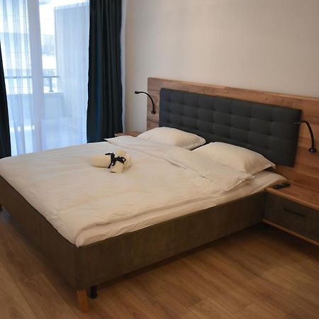 Save Relaxing Residence Brasov Ngoại thất bức ảnh